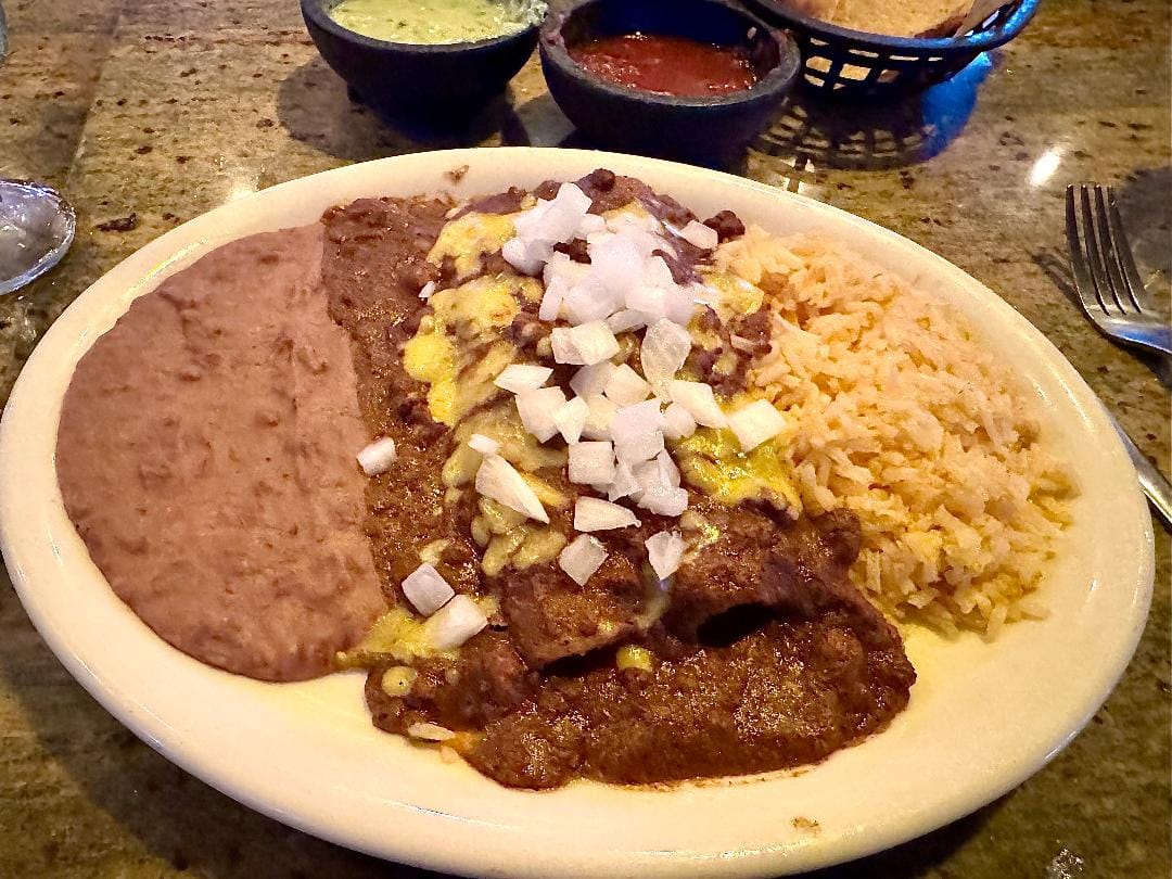 Enchilada Chronicles: the Tejas classics at Molina's Cantina